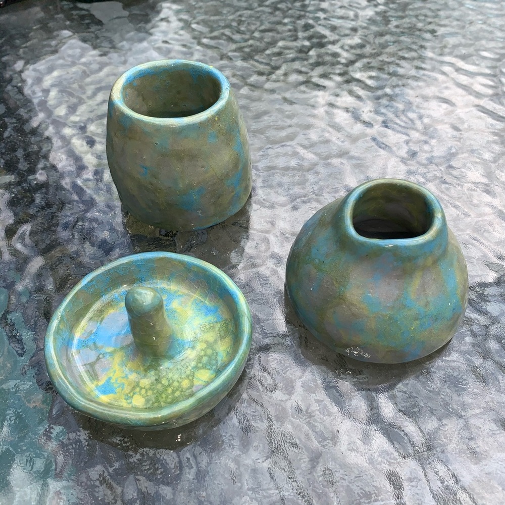Ceramic Dishes - Picture 3 of 4